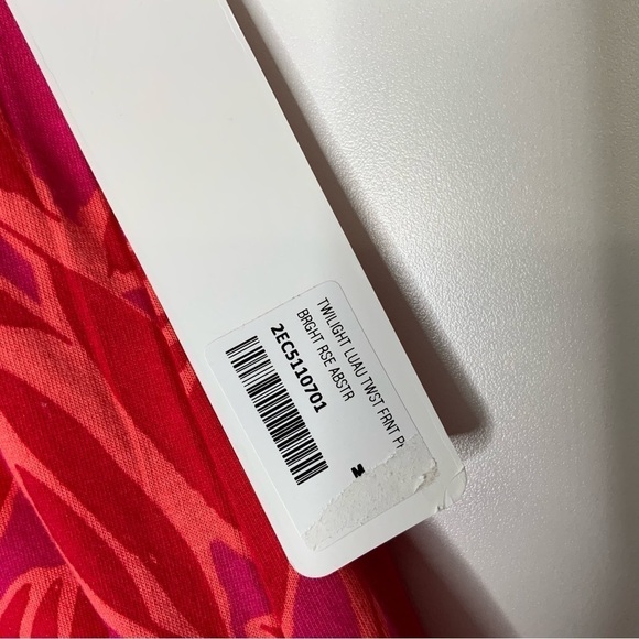 Soft Surrounding. Twilight Luau Twisted Front Blouse. Bright Rose Abst. Size Med - Picture 7 of 8